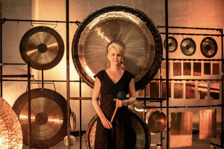 Чем отличается индивидуальное обучение игре на гонгах от группового курса?